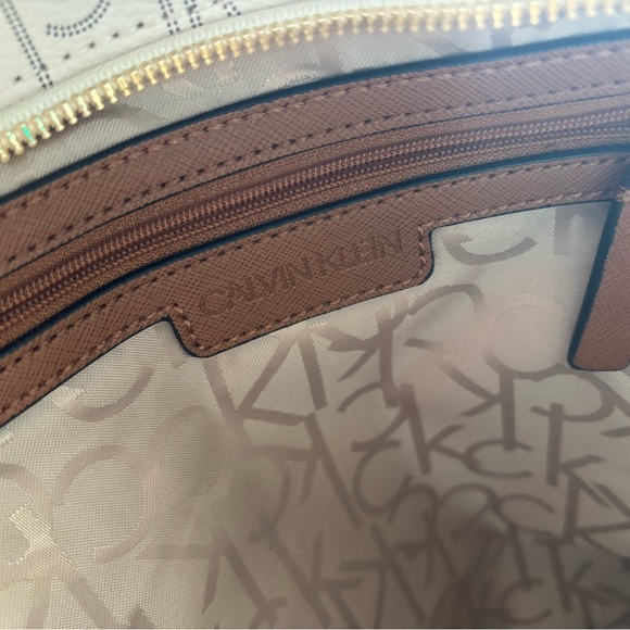 White smaller Calvin Klein book bag purse. New with tags - Picture 4 of 6